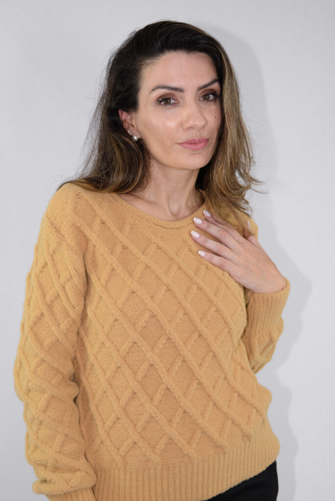 Blusa Curta com Gola Rolete- E 9237 - Ref. BF21